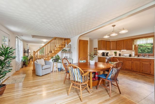 107 Maple Rd, Tewksbury, MA 01876