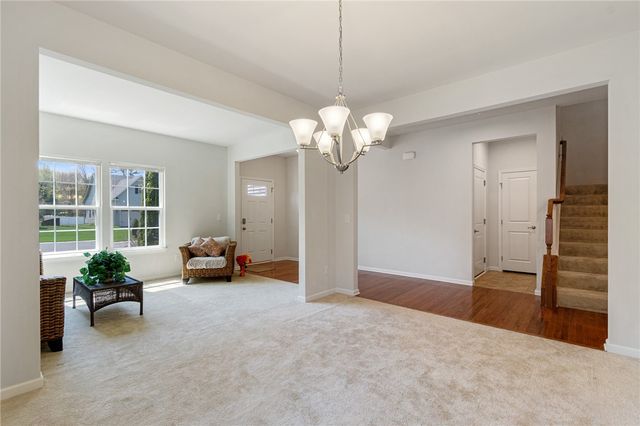 708 Hillspring, Webster, NY 14580