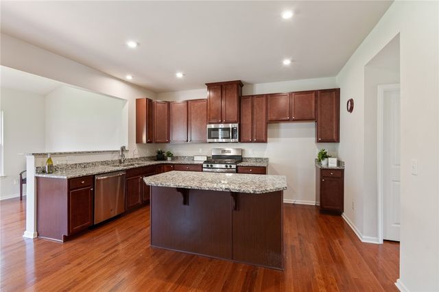 708 Hillspring, Webster, NY 14580