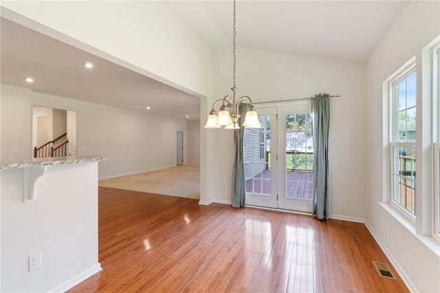708 Hillspring, Webster, NY 14580