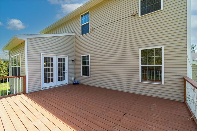 708 Hillspring, Webster, NY 14580