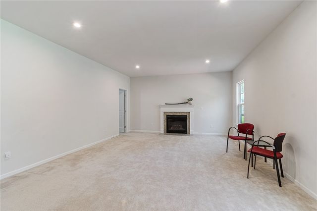 708 Hillspring, Webster, NY 14580