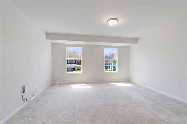 708 Hillspring, Webster, NY 14580