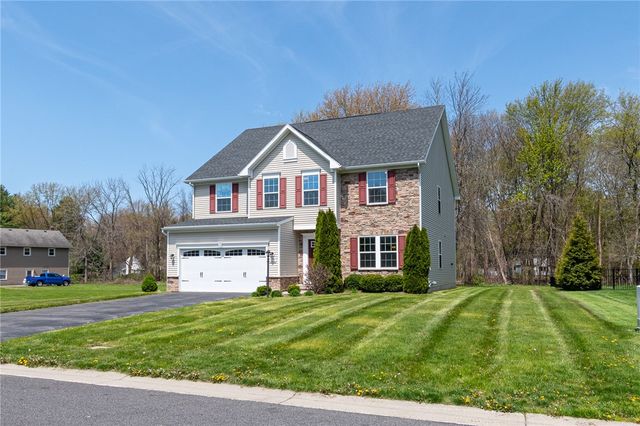 708 Hillspring, Webster, NY 14580