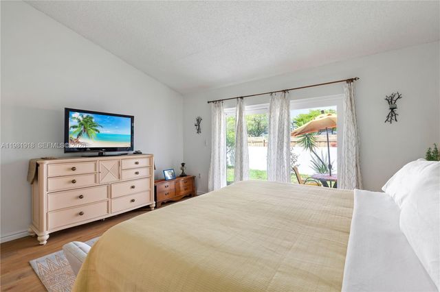 19994 NE 5th Court 3C, Miami, FL 33179