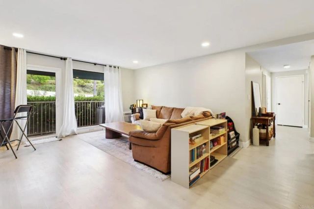 2348 La Costa Ave 202, Carlsbad, CA 92009