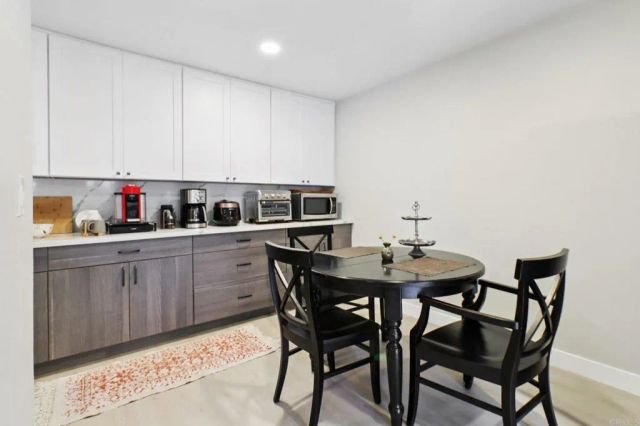 2348 La Costa Ave 202, Carlsbad, CA 92009