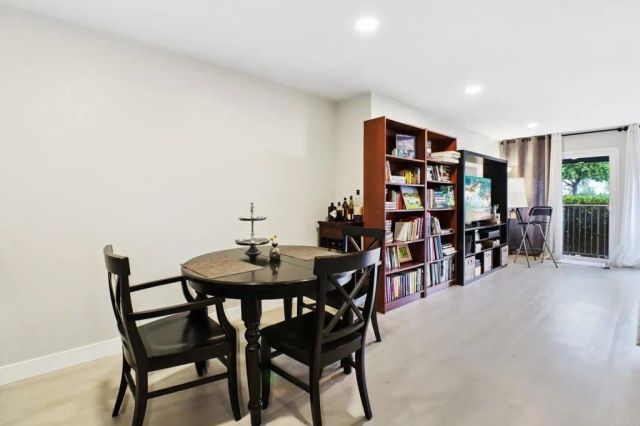 2348 La Costa Ave 202, Carlsbad, CA 92009