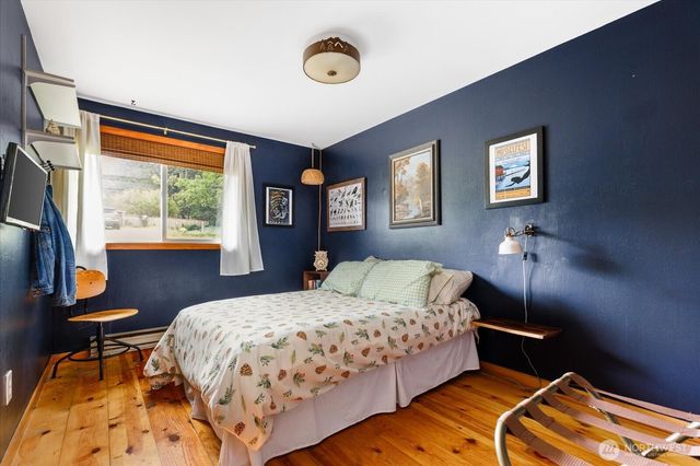 975 Ferry Avenue, Coupeville, WA 98239