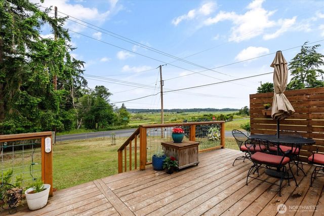 975 Ferry Avenue, Coupeville, WA 98239