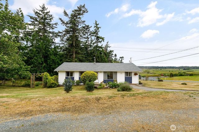 975 Ferry Avenue, Coupeville, WA 98239