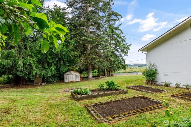 975 Ferry Avenue, Coupeville, WA 98239