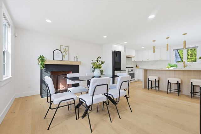 8 Vassar Dr, Milford, MA 01757