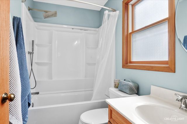 204 Country Lane, Yorkville, IL 60560