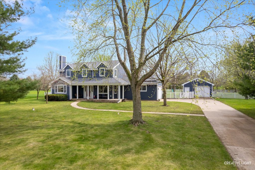 204 Country Lane, Yorkville, IL 60560