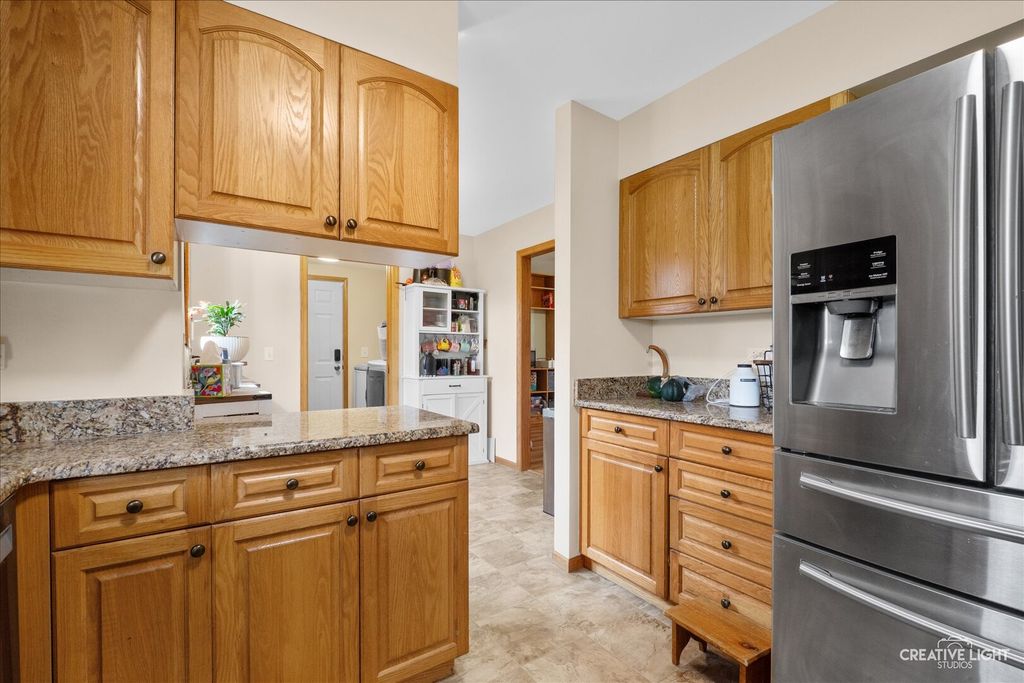 Image 16 of property listing at 204 Country Lane, Yorkville, IL 60560