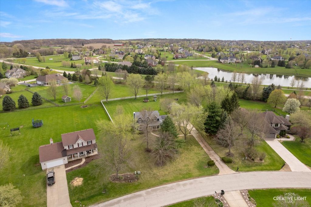 Image 31 of property listing at 204 Country Lane, Yorkville, IL 60560