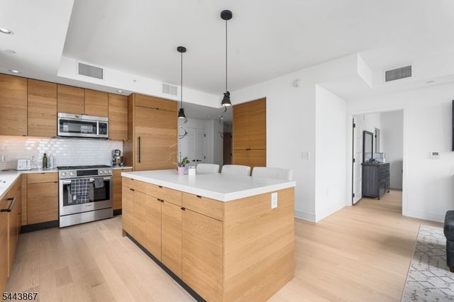 10 Provost St 2408, Jersey City, NJ 07302