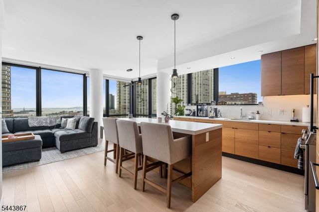 10 Provost St 2408, Jersey City, NJ 07302
