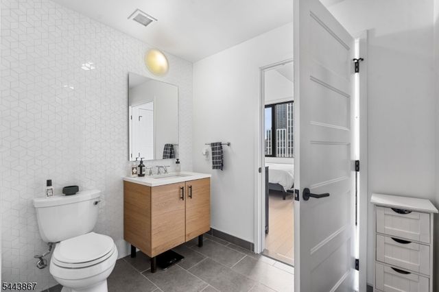 10 Provost St 2408, Jersey City, NJ 07302
