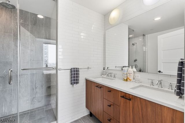 10 Provost St 2408, Jersey City, NJ 07302