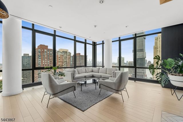 10 Provost St 2408, Jersey City, NJ 07302