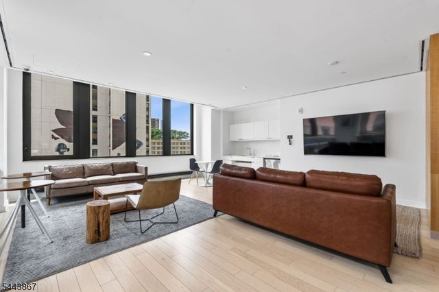10 Provost St 2408, Jersey City, NJ 07302