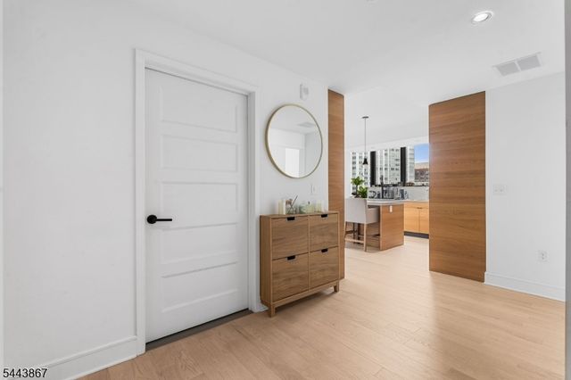 10 Provost St 2408, Jersey City, NJ 07302