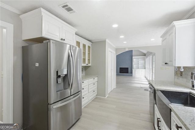 24 Planters Drive SW, Lilburn, GA 30047