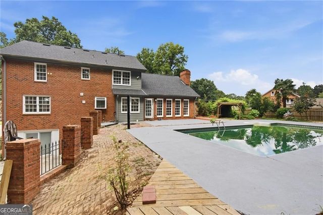 24 Planters Drive SW, Lilburn, GA 30047