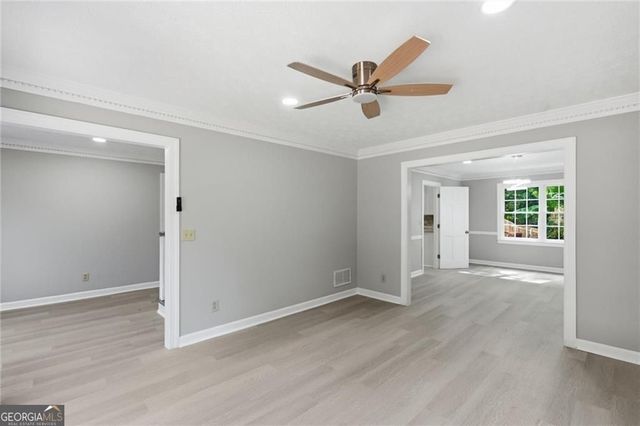 24 Planters Drive SW, Lilburn, GA 30047