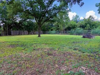1609 N Brazos Avenue, Cleburne, TX 76031