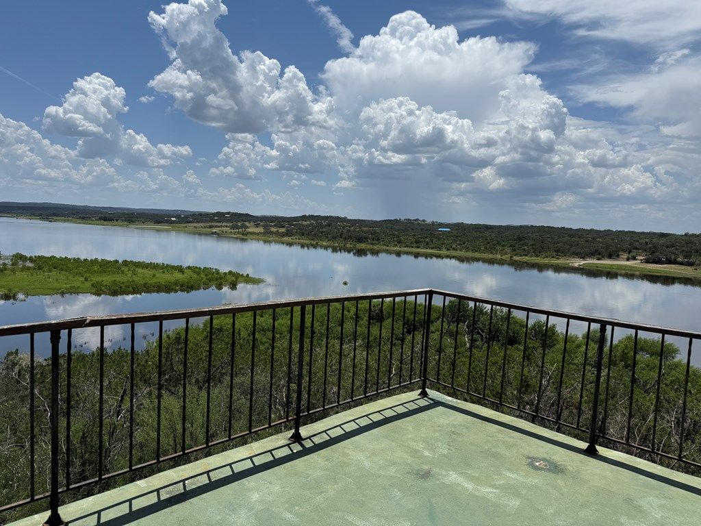 Image 34 of property listing at 920 Boultinghouse # A0929 ABS A0929, Marble Falls, TX 78654
