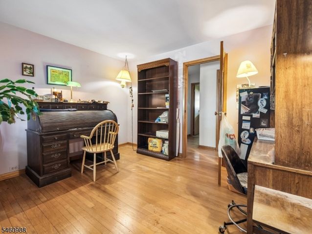 45 Sunset Rd, Bloomingdale Boro, NJ 07403