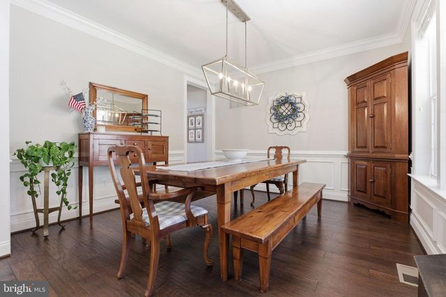 8046 SIDE HILL DR, Warrenton, VA 20187