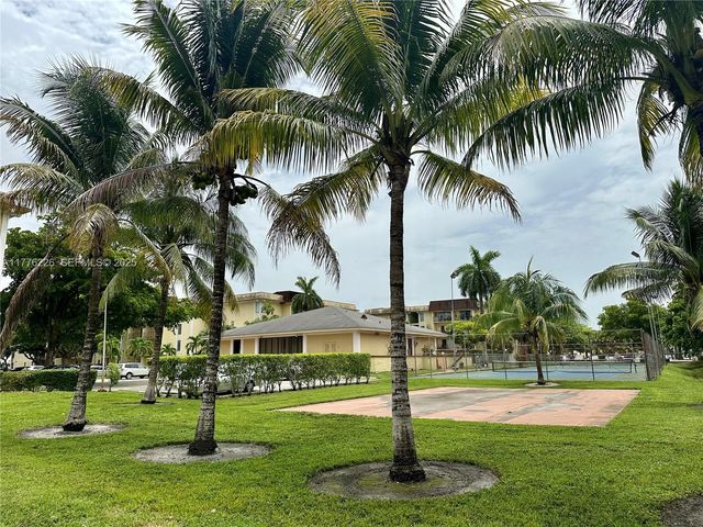 11925 NE 2nd Avenue B406, North Miami, FL 33161