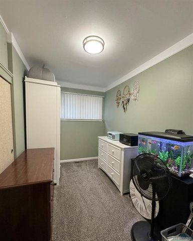 26629 Margaret Street, Roseville, MI 48066