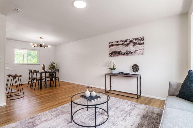 2902 Manola Drive, Columbus, OH 43209