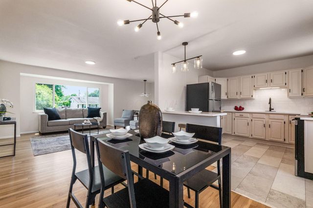 2902 Manola Drive, Columbus, OH 43209