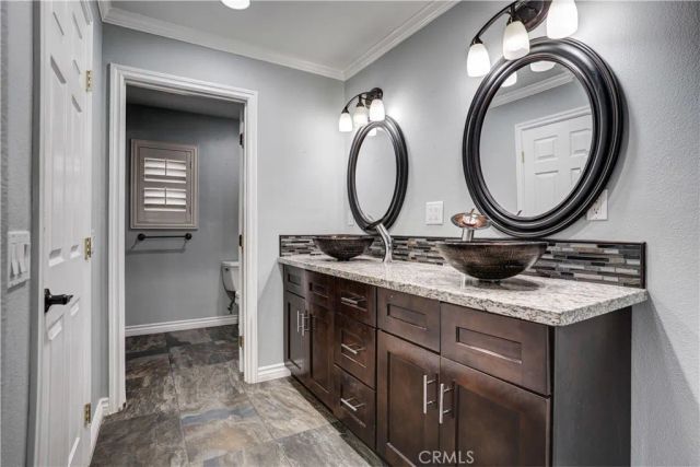 30405 Golden Gate, Canyon Lake, CA 92587