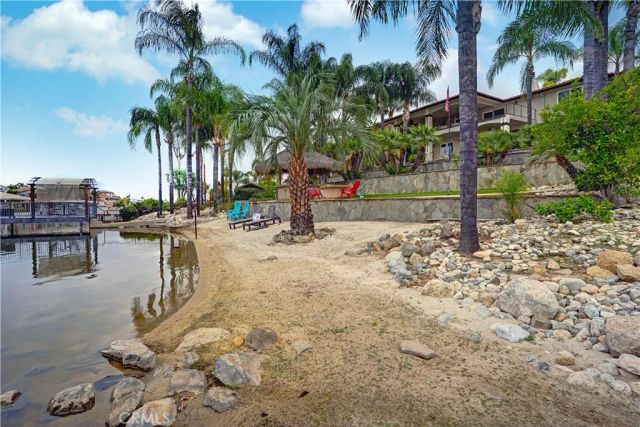 30405 Golden Gate, Canyon Lake, CA 92587