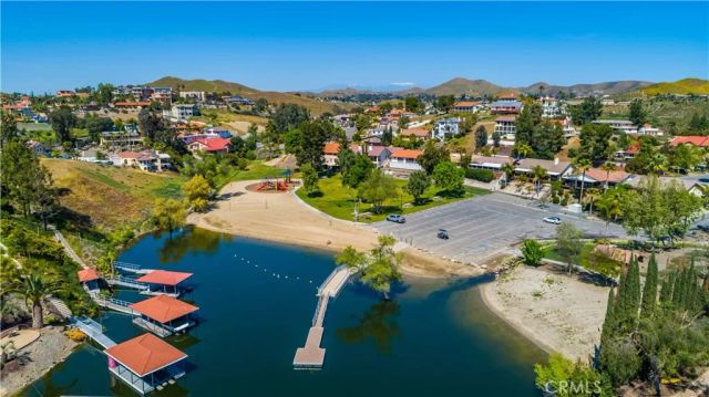30405 Golden Gate, Canyon Lake, CA 92587