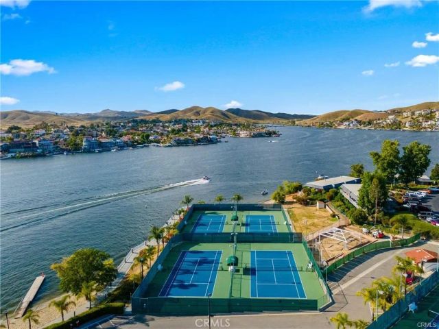 30405 Golden Gate, Canyon Lake, CA 92587