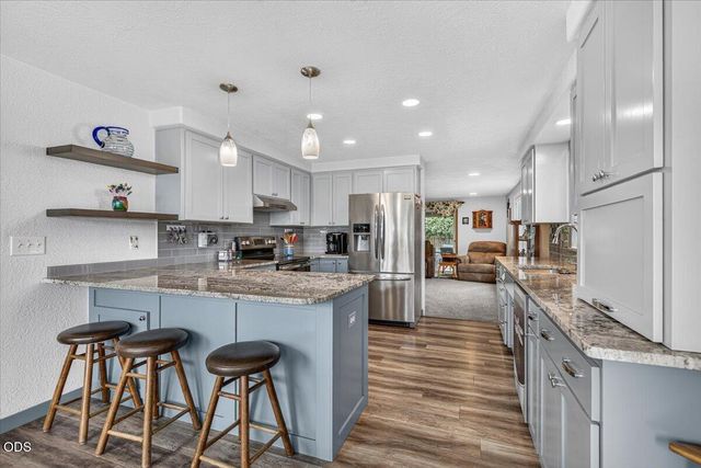 2902 Shasta Drive, Medford, OR 97504