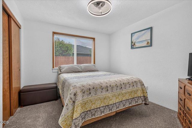 2902 Shasta Drive, Medford, OR 97504