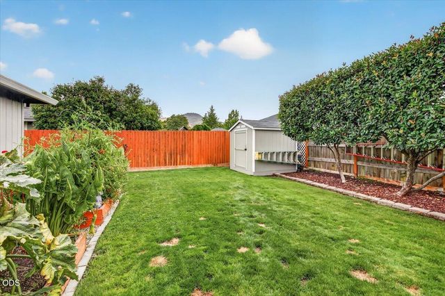 2902 Shasta Drive, Medford, OR 97504