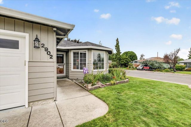 2902 Shasta Drive, Medford, OR 97504