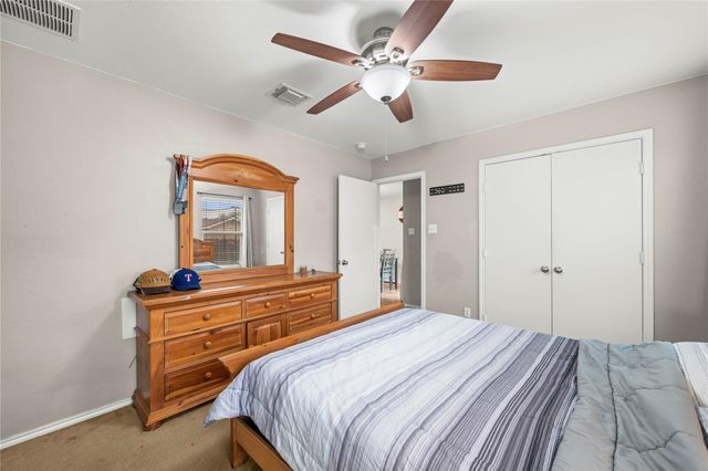 715 Estes PARK, Taylor, TX 76574