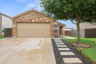 715 Estes PARK, Taylor, TX 76574