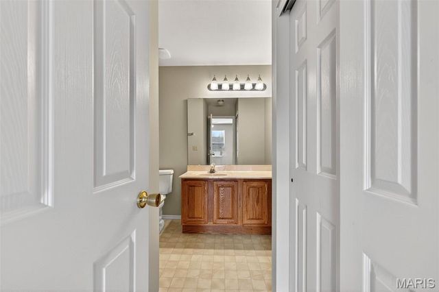 84 Green Park Lane, O'fallon, MO 63366